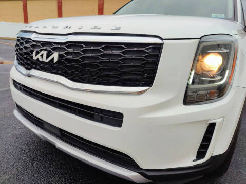 2022 Kia Telluride LX