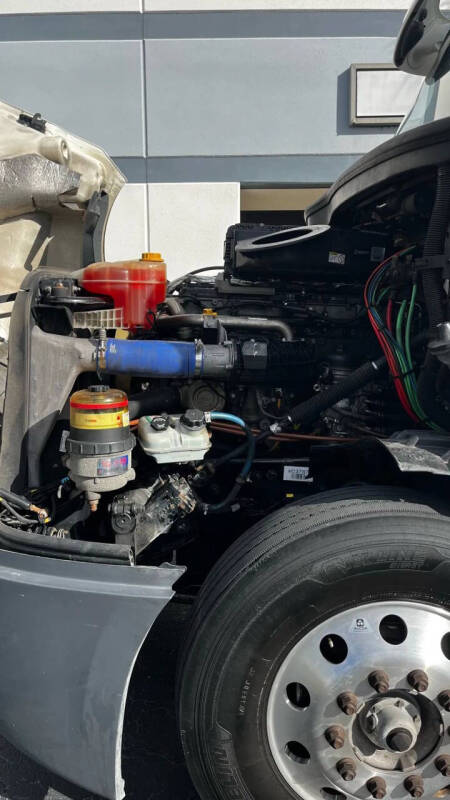 2020 Freightliner Cascadia