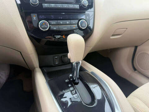 2015 Nissan Rogue