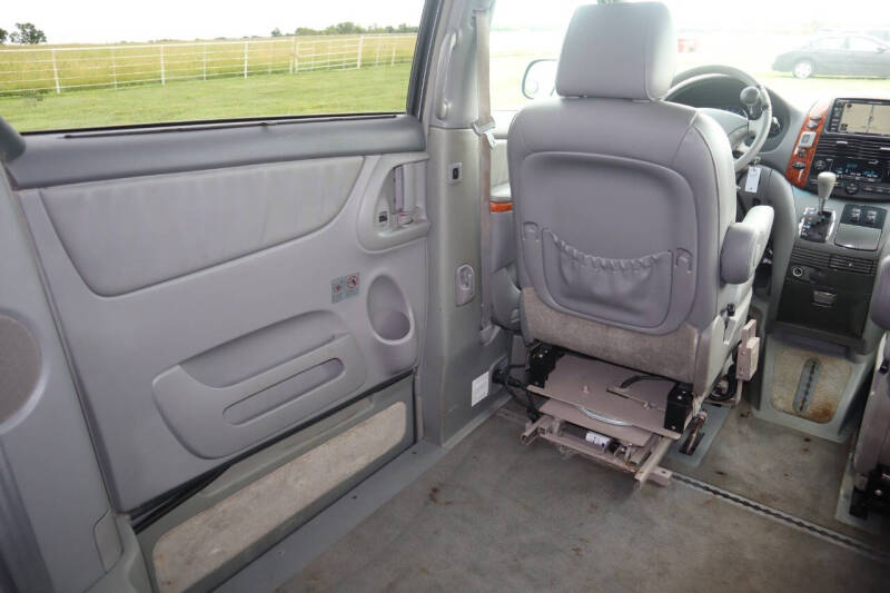 2008 Toyota Sienna XLE