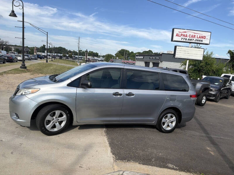 2012 Toyota Sienna Base 7-Passenger