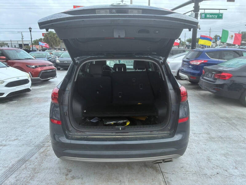 2021 Hyundai Tucson SEL