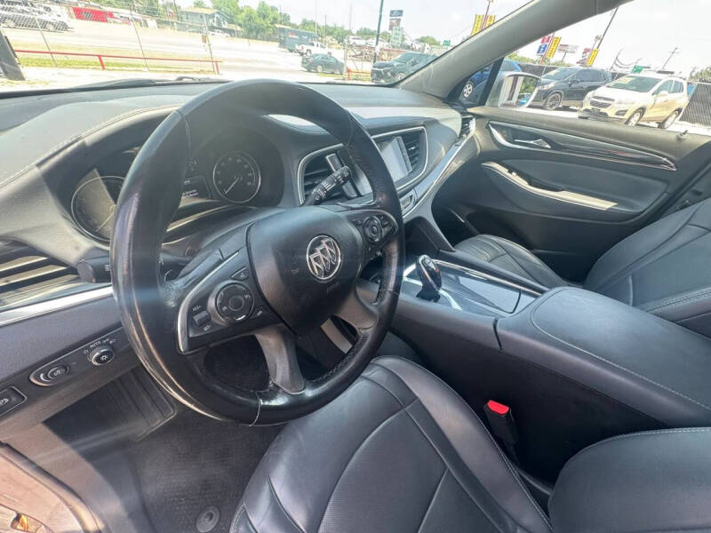 2019 Buick Enclave Essence