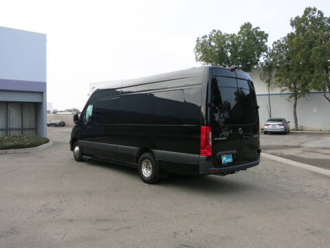 2024 Mercedes-Benz Sprinter Limousine