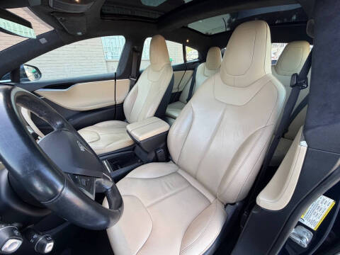 2015 Tesla Model S 85D