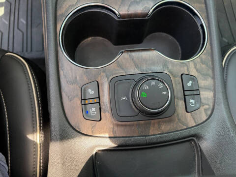 2021 GMC Acadia Denali