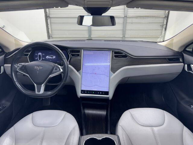 2015 Tesla Model S