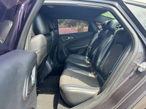 2016 Chrysler 200