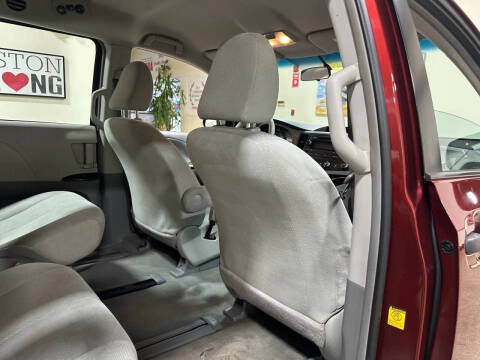 2012 Toyota Sienna