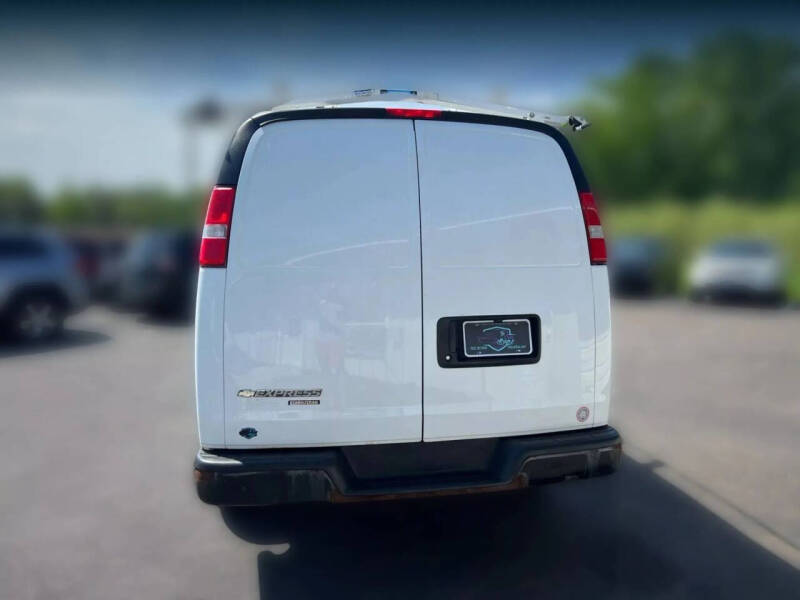 2015 Chevrolet Express 2500