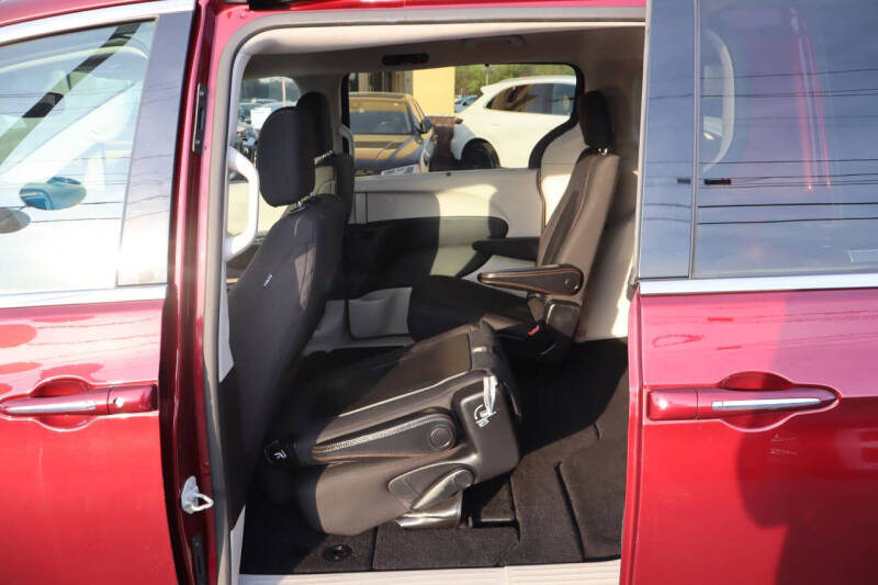 2019 Chrysler Pacifica Touring Plus