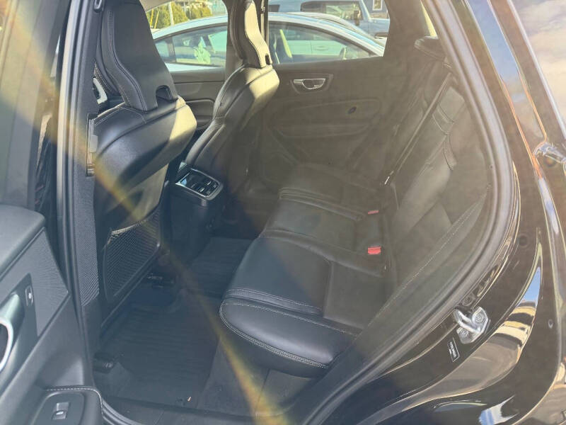 2021 Volvo XC60 T5 Inscription