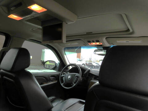 2008 Chevrolet Suburban LTZ