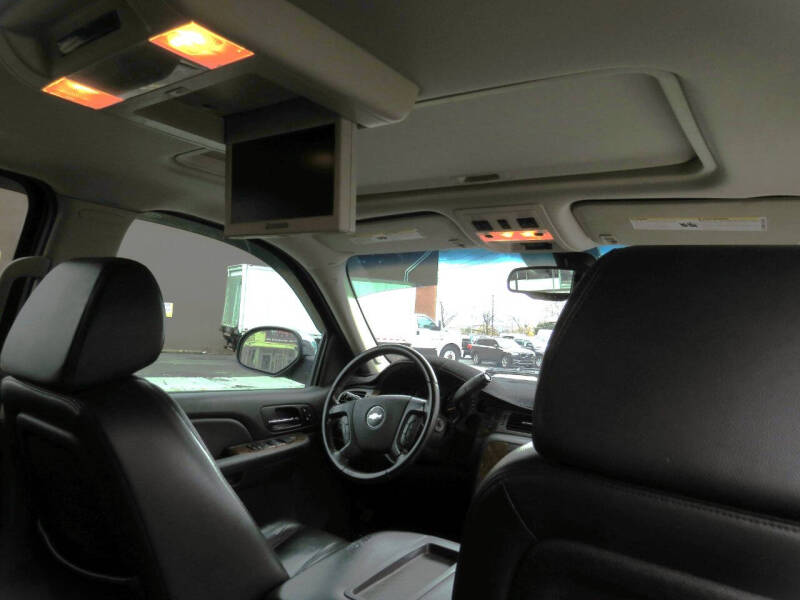 2008 Chevrolet Suburban LTZ