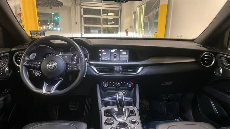 2020 Alfa Romeo Stelvio Ti Sport