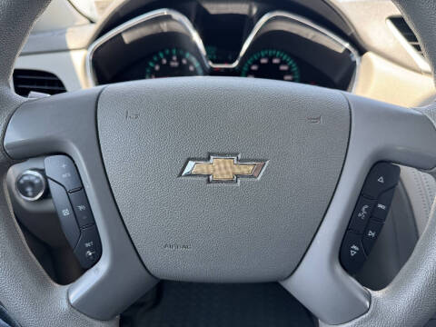 2017 Chevrolet Traverse LS