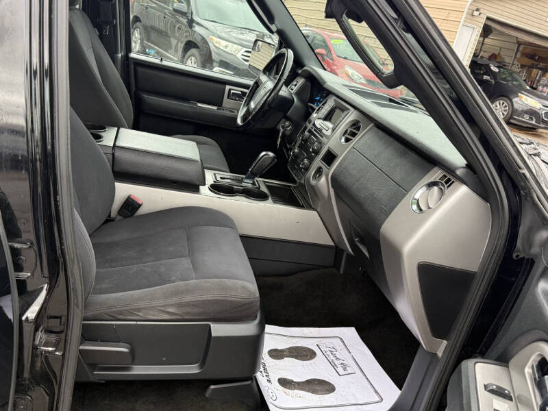 2016 Ford Expedition EL XLT