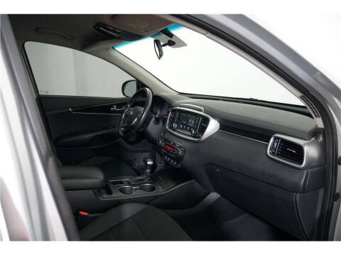 2020 Kia Sorento S V6