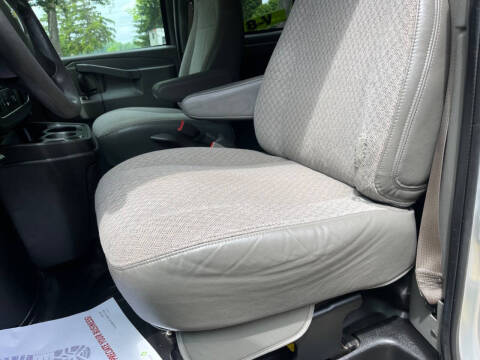 2018 Chevrolet Express LS 3500