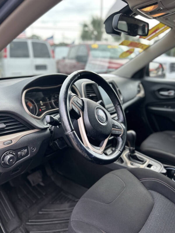 2017 Jeep Cherokee Latitude