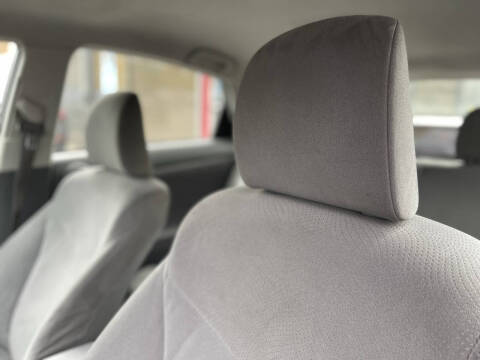 2010 Toyota Prius III