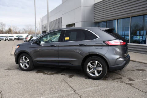 2022 Ford Edge SEL