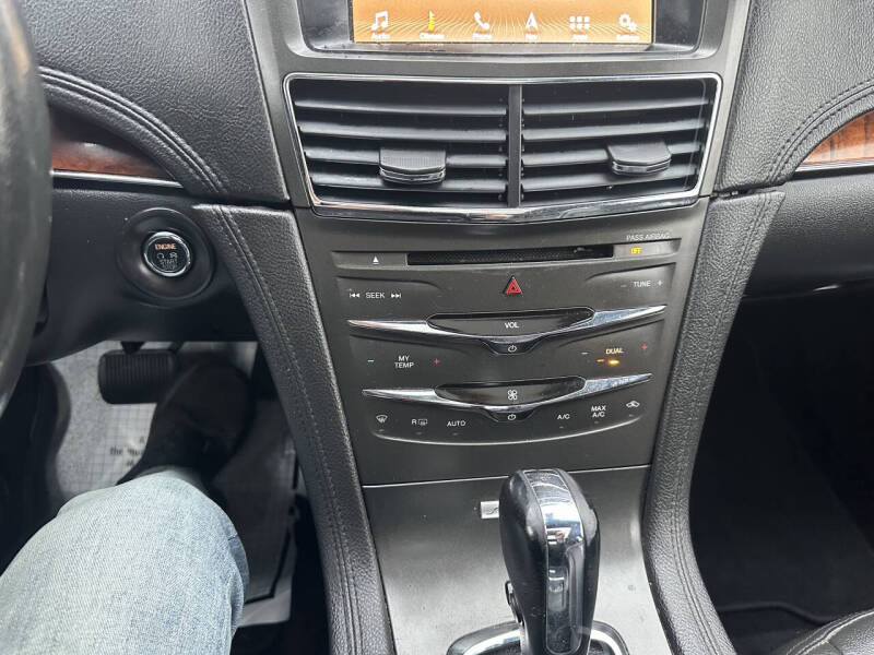 2019 Lincoln MKT Town Car Livery Fleet