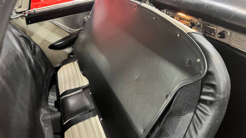 1957 Ford Thunderbird