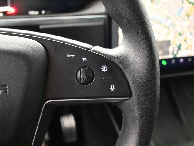 2023 Tesla Model X Standard Range