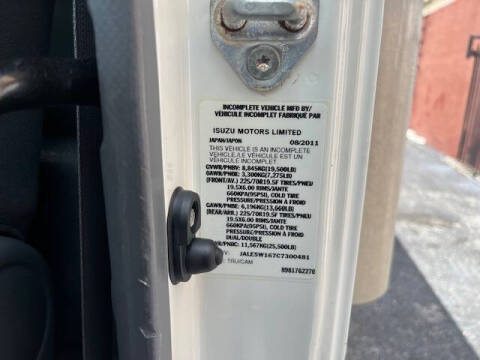 2012 Isuzu NRR