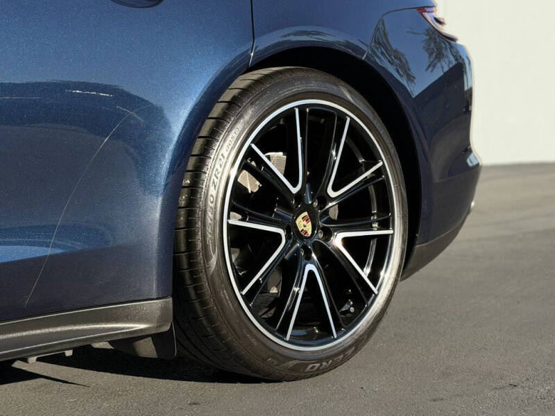 2018 Porsche Panamera 4S