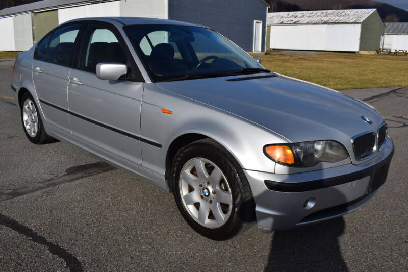 2005 BMW 3 Series for sale at CAR TRADE in Slatington PA