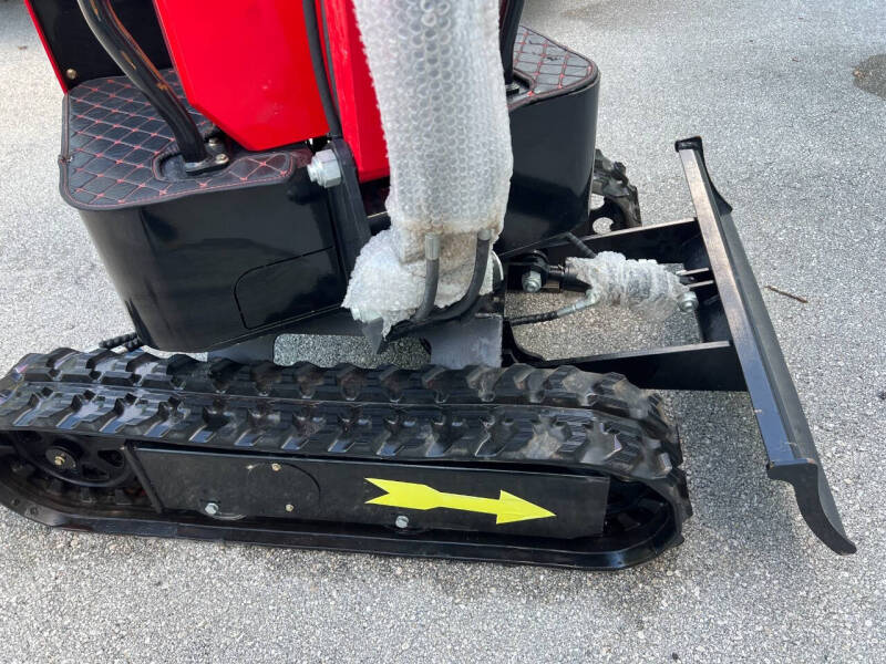 2024 MIVA MINI-EXCAVATOR CRAWLER VA13