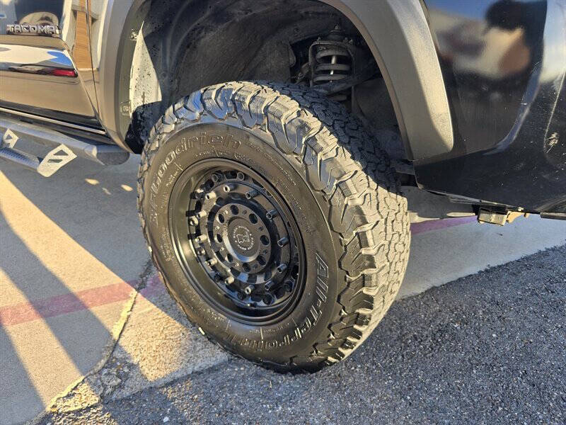 2023 Toyota Tacoma SR V6