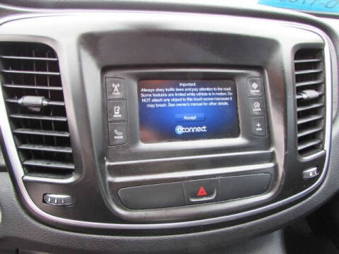 2016 Chrysler 200 Limited