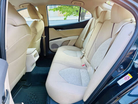 2019 Toyota Camry LE