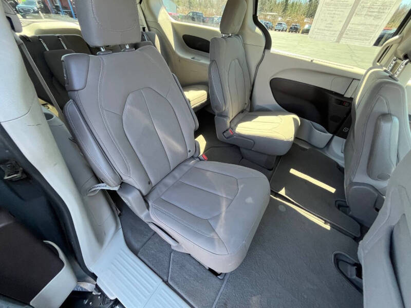 2020 Chrysler Pacifica Touring