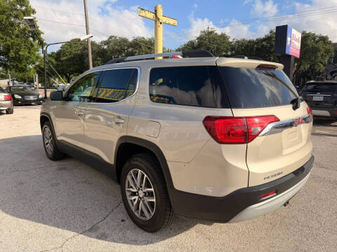 2017 GMC Acadia SLE-2