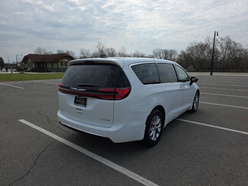 2026 Chrysler Pacifica Limited