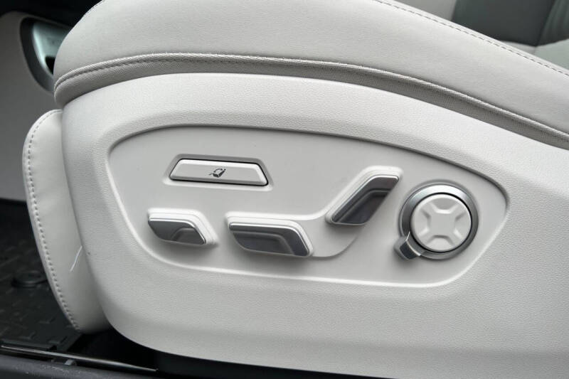 2026 Hyundai IONIQ 9 Performance Calligraphy Design