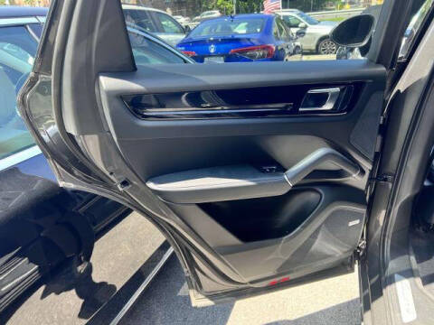 2023 Porsche Cayenne