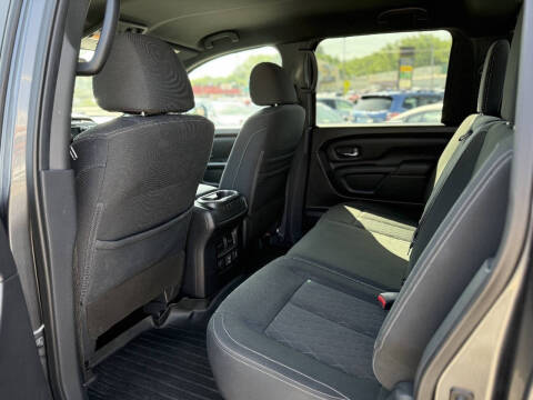 2019 Nissan Titan SV