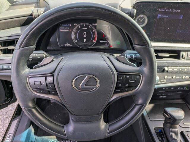 2022 Lexus ES 350 Ultra Luxury