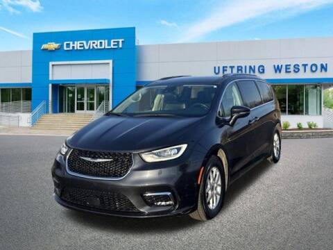 2021 Chrysler Pacifica for sale at Uftring Weston Pre-Owned Center in Peoria IL