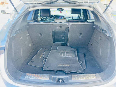 2017 Infiniti QX30 Premium