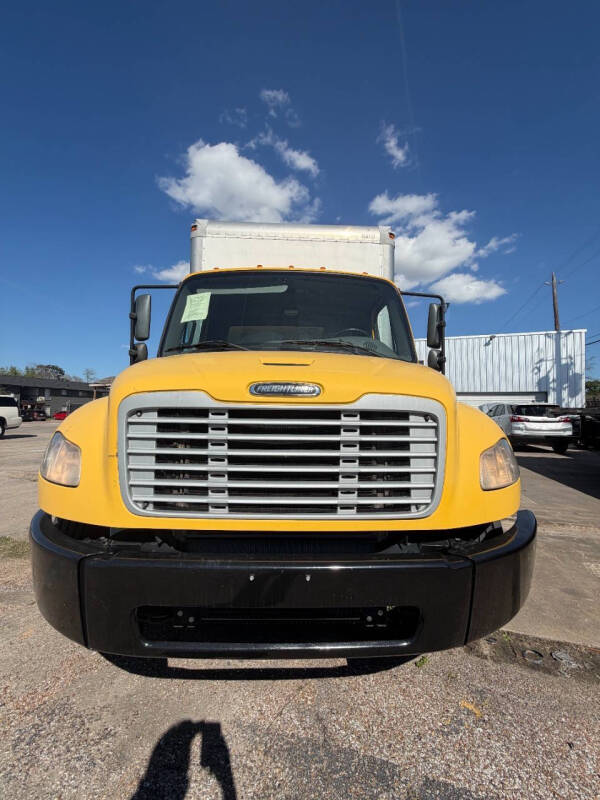 2019 Freightliner M2 106