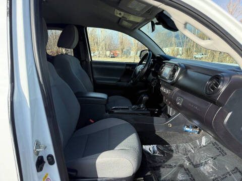 2019 Toyota Tacoma SR