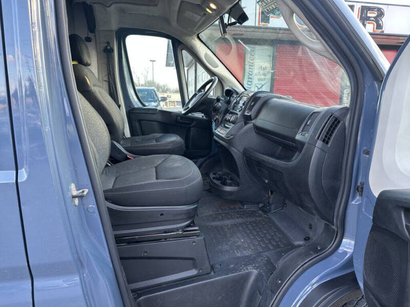 2019 RAM ProMaster Cargo Van Base photo 18