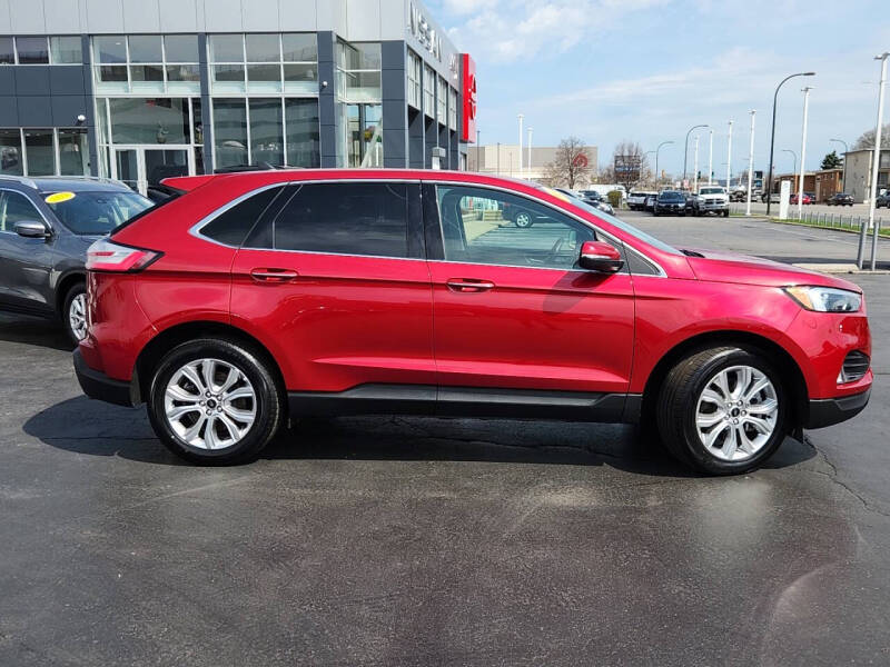 2024 Ford Edge Titanium