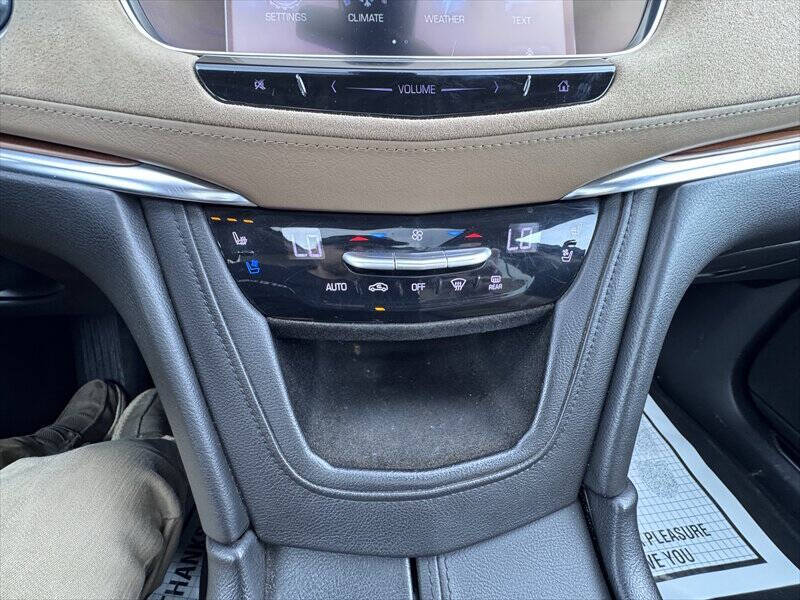 2017 Cadillac XT5 Platinum